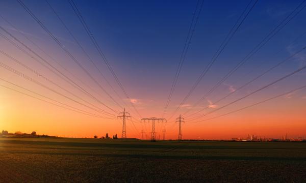 La rivoluzione della  mobilità elettrica e la  nuova gestione  dell’energia nelle reti  urbane in Toscana 